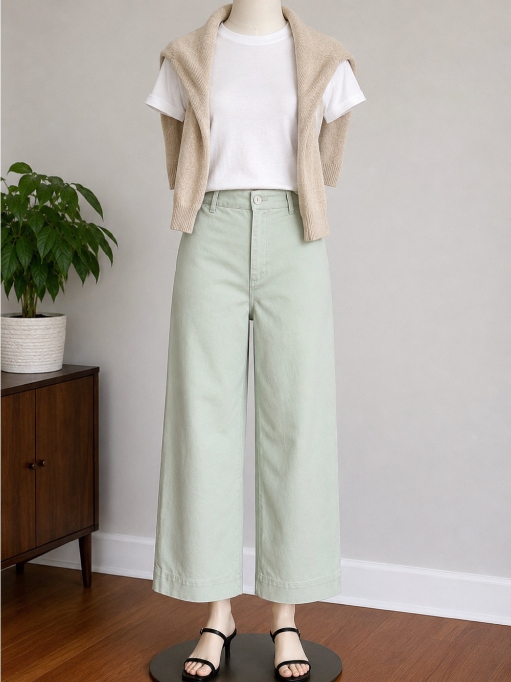 Mint Green Wide Leg Cropped Chino Pants Women’s Size 12